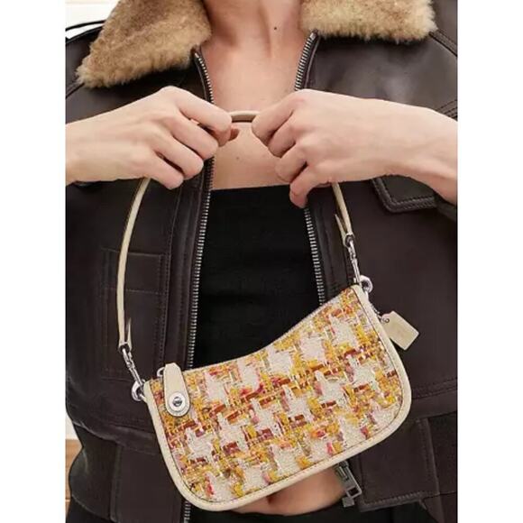 New With Tags Coach CP444 Tweed Swinger Bag 20 - Picture 5 of 8